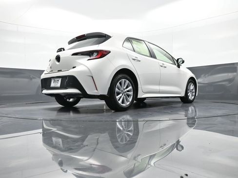 New 2025 Toyota Corolla SE image 29