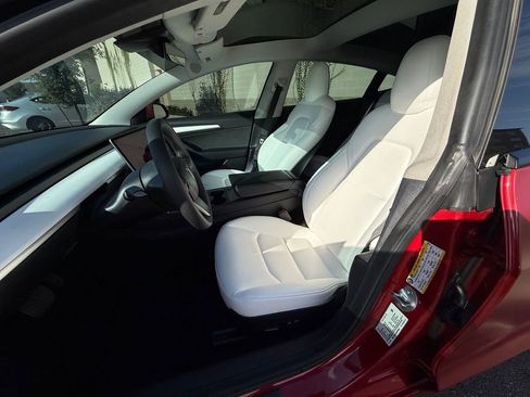 Used 2022 Tesla Model 3 Long Range image 9