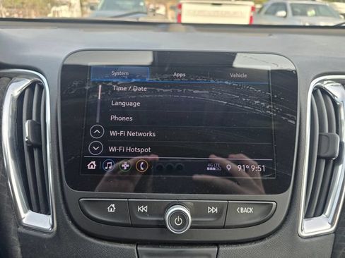 Used 2019 Chevrolet Malibu LT w/ Driver Confidence Package II FWD image 21
