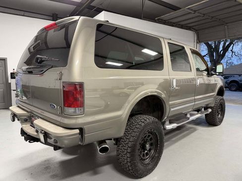 Used 2003 Ford Excursion Limited image 5