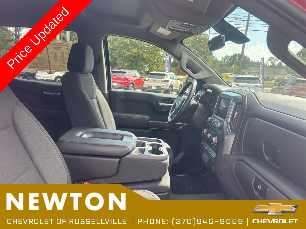 Used 2022 Chevrolet Silverado 1500 LT AWD/4WD image 20