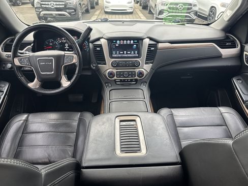 Used 2019 GMC Yukon Denali w/ Denali Ultimate Package AWD/4WD image 26