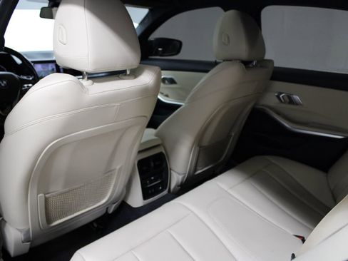 Used 2019 BMW 330i xDrive 330i xDrive image 23