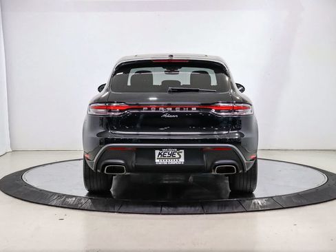 Used 2024 Porsche Macan AWD/4WD image 3