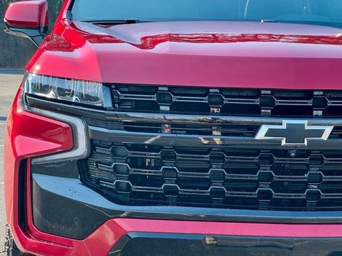 Used 2024 Chevrolet Tahoe Z71 w/ Luxury Package image 13