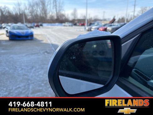 New 2026 Chevrolet Equinox LT w/ Convenience Package II image 35