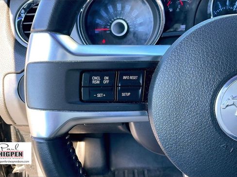 Used 2013 Ford Mustang Convertible image 17