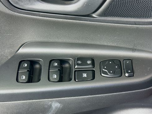 Used 2020 Hyundai Kona SEL FWD image 24