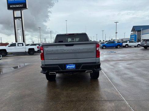 Used 2024 Chevrolet Silverado 1500 LT Trail Boss w/ Convenience Package II AWD/4WD image 11