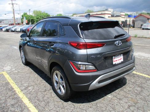 Used 2023 Hyundai Kona SEL AWD/4WD image 2