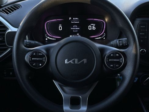 Used 2024 Kia Soul LX w/ Option Group 015 image 12