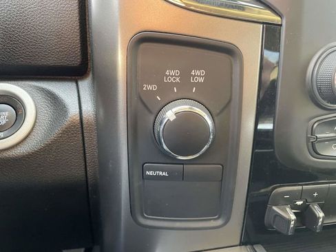 Used 2018 RAM 2500 Laramie w/ Sport Appearance Group image 30