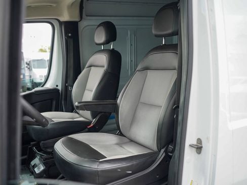 Used 2023 RAM ProMaster 2500 FWD image 24