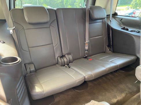 Used 2015 GMC Yukon Denali w/ Touring Package AWD/4WD image 19