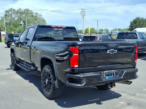 Used 2025 Chevrolet Silverado 2500 LT w/ Trail Boss Package AWD/4WD image 5