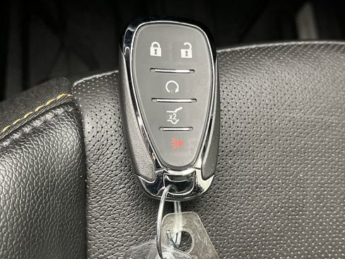 Certified 2023 Chevrolet Equinox Premier w/ LPO, Floor Liner Package image 28