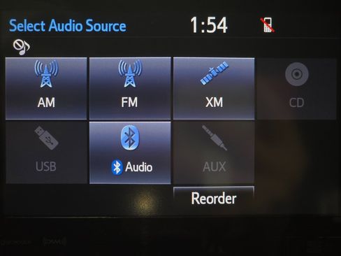 Used 2018 Toyota Tacoma TRD Sport image 3