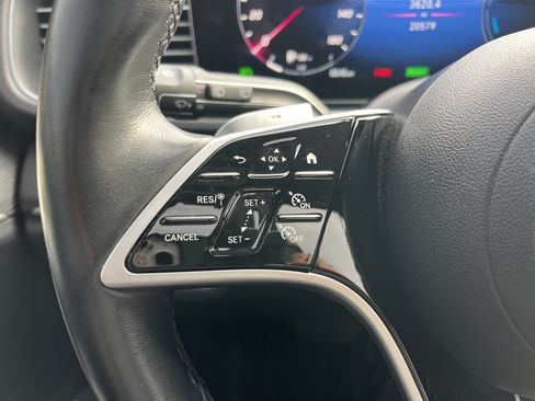 Certified 2025 Mercedes-Benz GLE 450e 4MATIC image 25