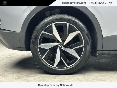 Used 2024 Volkswagen ID.4 Pro S image 38