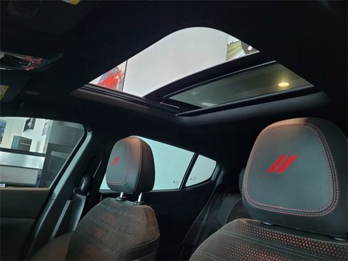 New 2023 Dodge Hornet GT Plus w/ Track Pack image 9