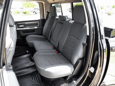 Used 2017 RAM 3500 Big Horn AWD/4WD image 40