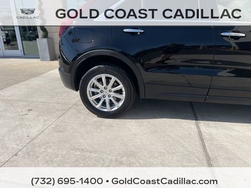 Certified 2023 Cadillac XT4 Luxury w/ Cold Weather Package AWD/4WD image 6