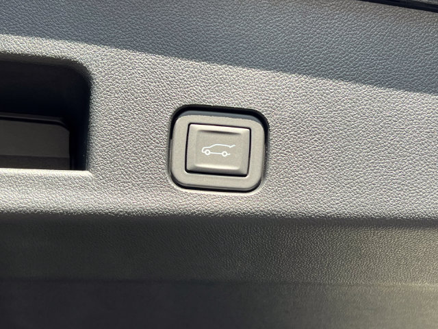 New 2027 Chevrolet Traverse LT AWD/4WD image 38