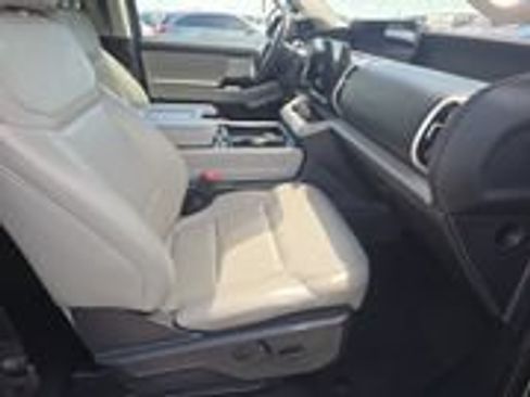 Used 2025 Ford Expedition Active AWD/4WD image 11