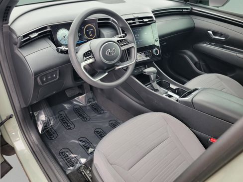 Used 2023 Hyundai Santa Cruz SEL w/ Activity Package image 18