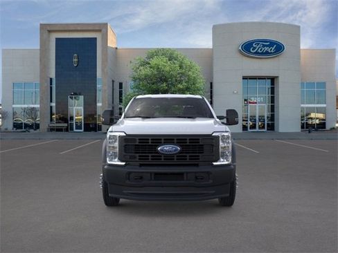 New 2026 Ford F550 4x4 Crew Cab image 6