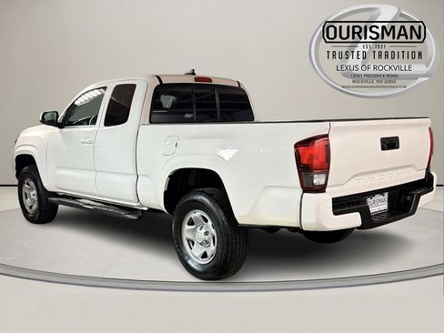 Used 2022 Toyota Tacoma SR image 6