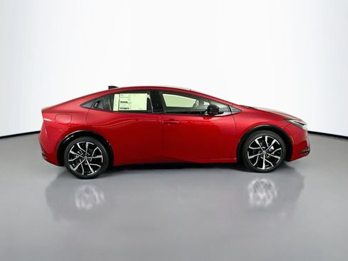 New 2026 Toyota Prius Plug-In Hybrid FWD image 8