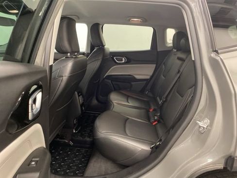 Used 2022 Jeep Compass Limited AWD/4WD image 20