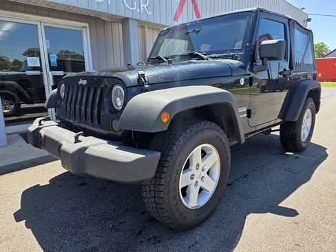 Used 2015 Jeep Wrangler Sport AWD/4WD image 4