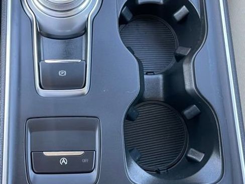 Used 2024 Ford Edge SE image 14