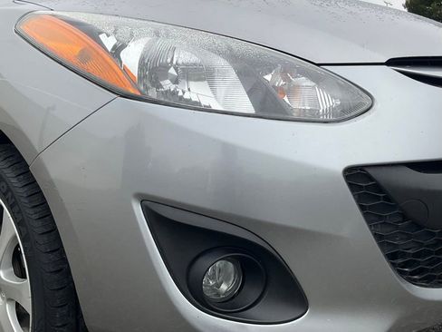 Used 2013 MAZDA MAZDA2 Touring image 73