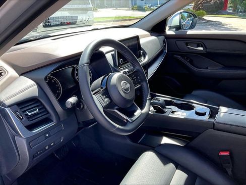Certified 2023 Nissan Rogue SV w/ SV Premium B Package AWD/4WD image 8