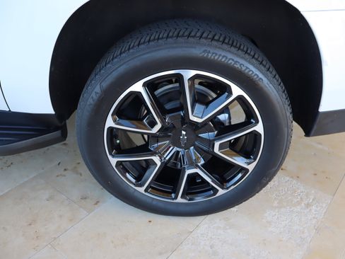 Certified 2025 Chevrolet Suburban RST w/ Comfort Package image 44