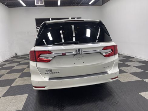 Used 2018 Honda Odyssey Elite image 3