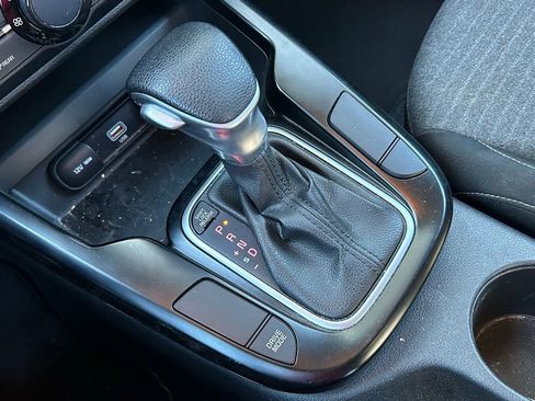 Used 2020 Kia Soul S image 24