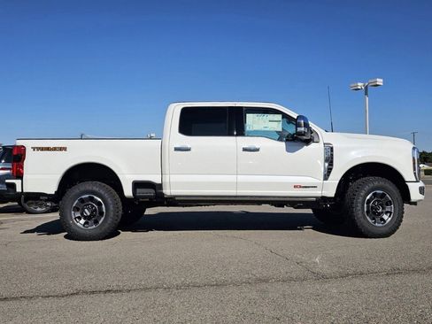 Used 2024 Ford F250 Platinum w/ Tremor Off-Road Package AWD/4WD image 21