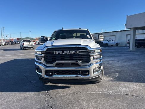 New 2026 RAM 2500 Tradesman AWD/4WD image 11