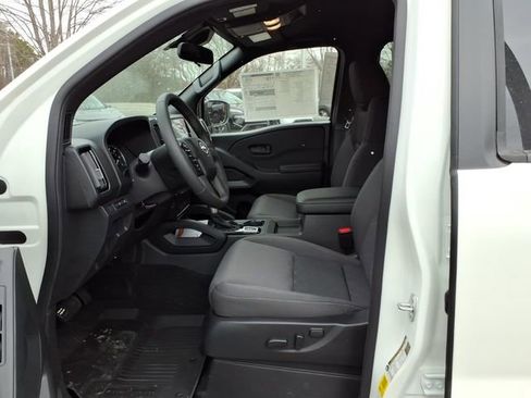 New 2026 Nissan Frontier SV image 6