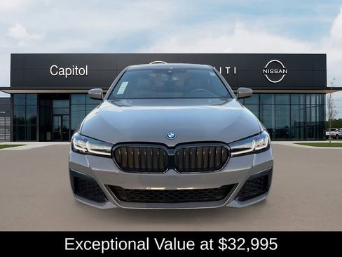 Used 2022 BMW 530e w/ M Sport Package image 2