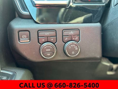 Used 2022 Chevrolet Silverado 1500 LT AWD/4WD image 10