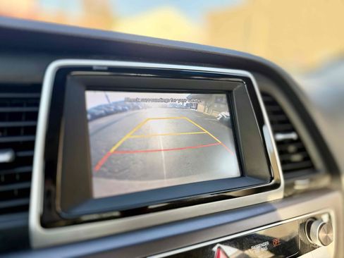 Used 2018 Hyundai Sonata SE FWD image 31
