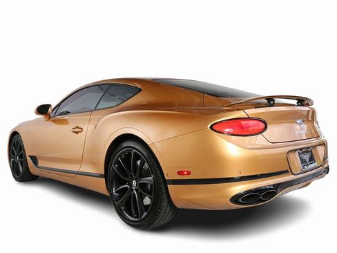 Used 2022 Bentley Continental GT image 3