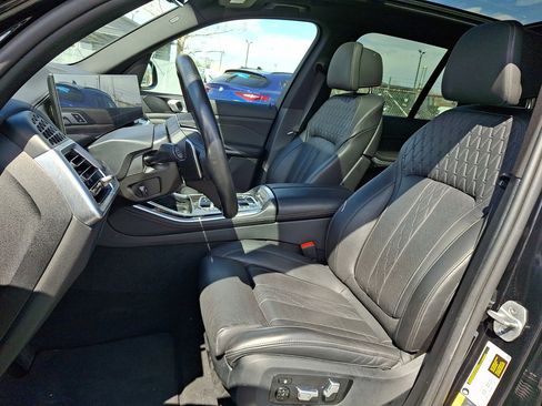 Used 2025 BMW X5 xDrive50e AWD/4WD image 24