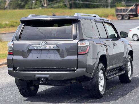 Used 2016 Toyota 4Runner SR5 Premium AWD/4WD image 5