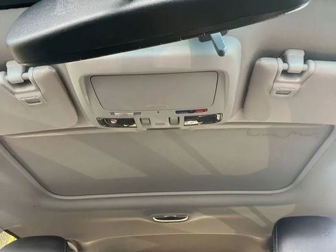 Used 2018 Subaru Outback 2.5i Limited AWD/4WD image 29